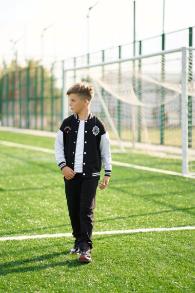 Спортивний костюм хлопчику чорний з сірим