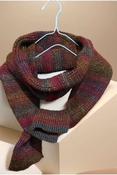 Knitted scarf