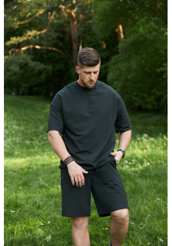 men's suit of shorts and khaki T-shirt
