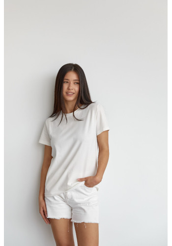 Жіноча футболка біла